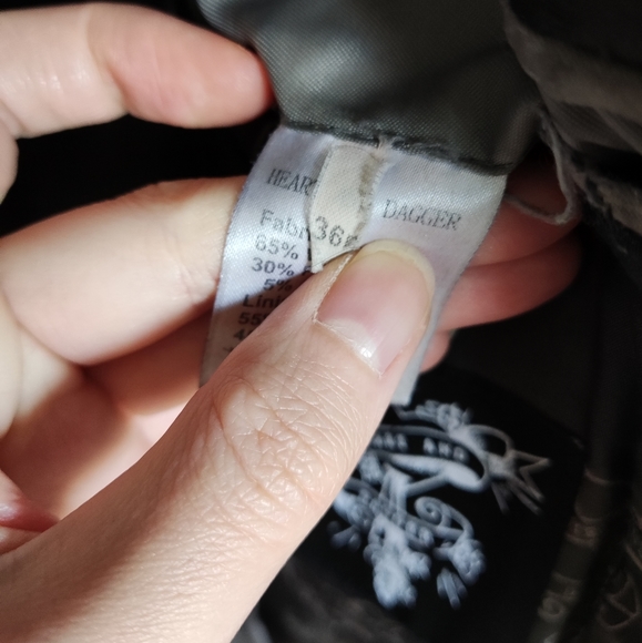 Heart and dagger plaid wool coat - Picture 12 of 12